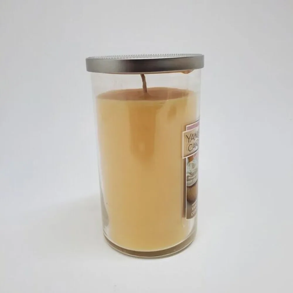 Yankee Candle Vanilla Cupcake 12 oz Scented Tumbler Candle Single Wick with Lid